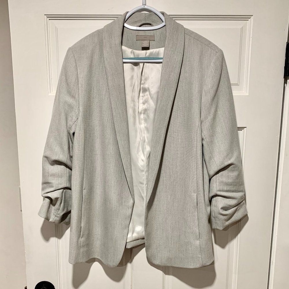 Gray Scrunched-Sleeve Blazer